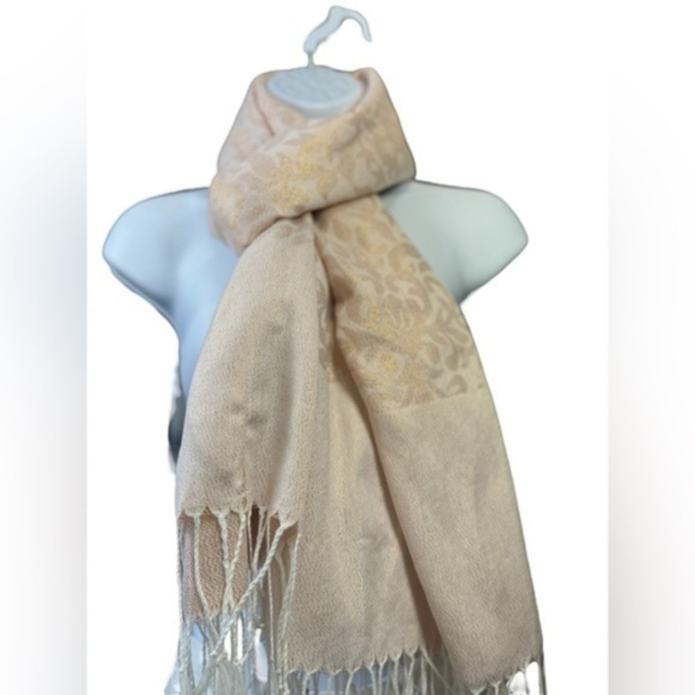 White House black Market pastel peach metallic